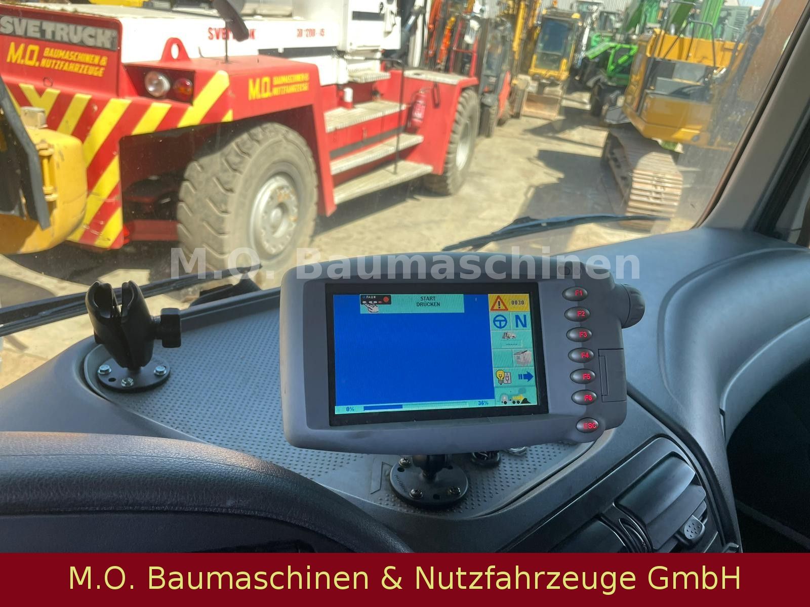 Fahrzeugabbildung Mercedes-Benz Actros 3336/ Euro 5 / AC / Faun Frontlader 535/