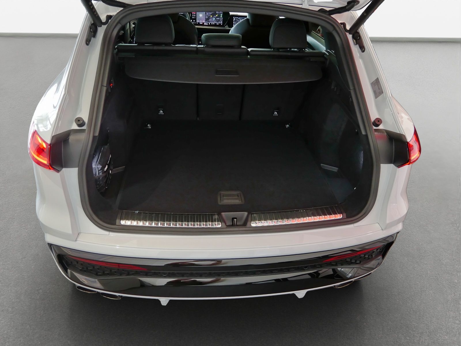 Audi SQ5 - Bild 11