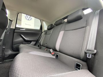 Volkswagen Polo - 11