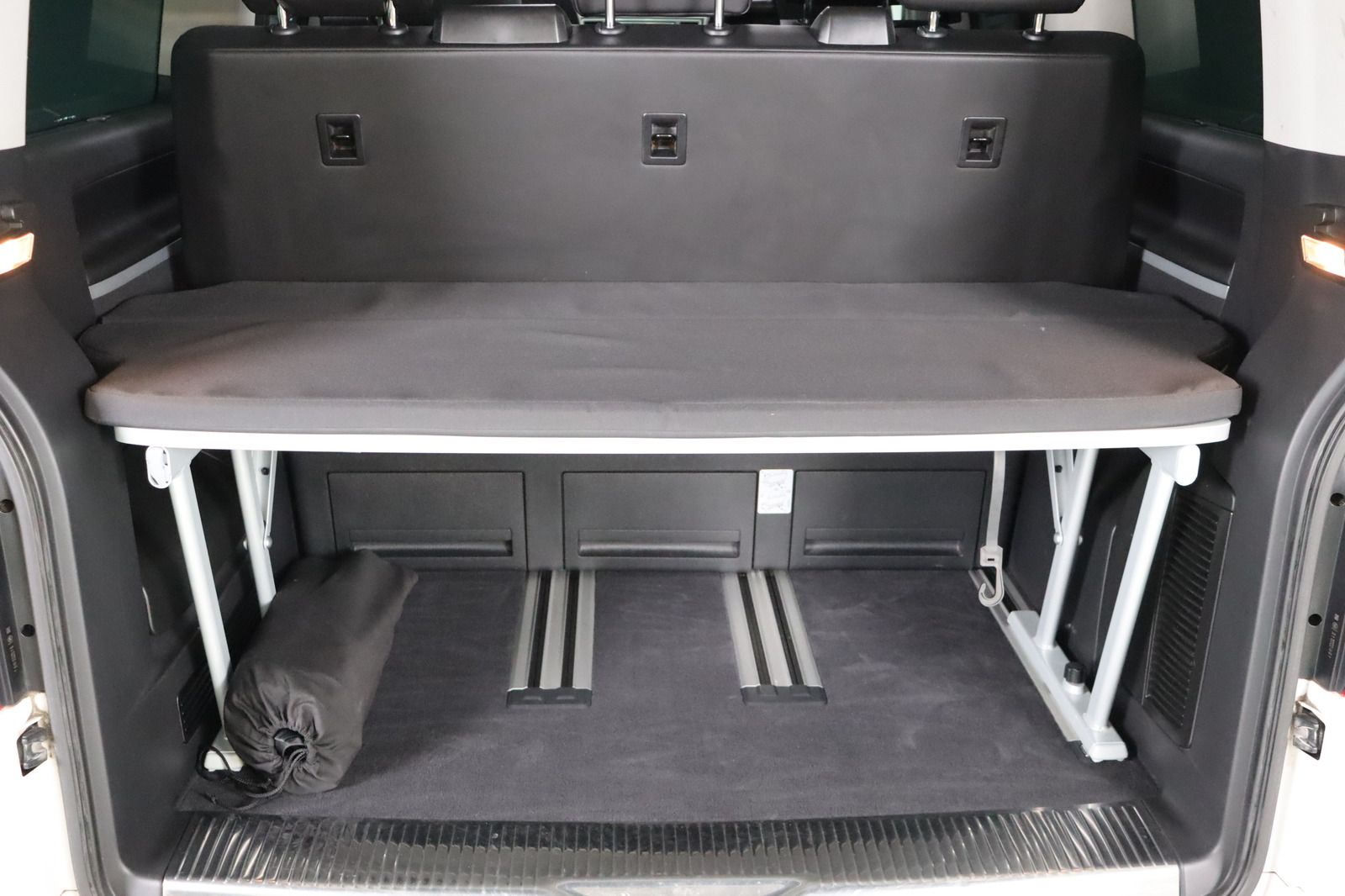 Fahrzeugabbildung Volkswagen T6 2.0 TDI Multivan Highl. * ACC 2xSchiebet LED