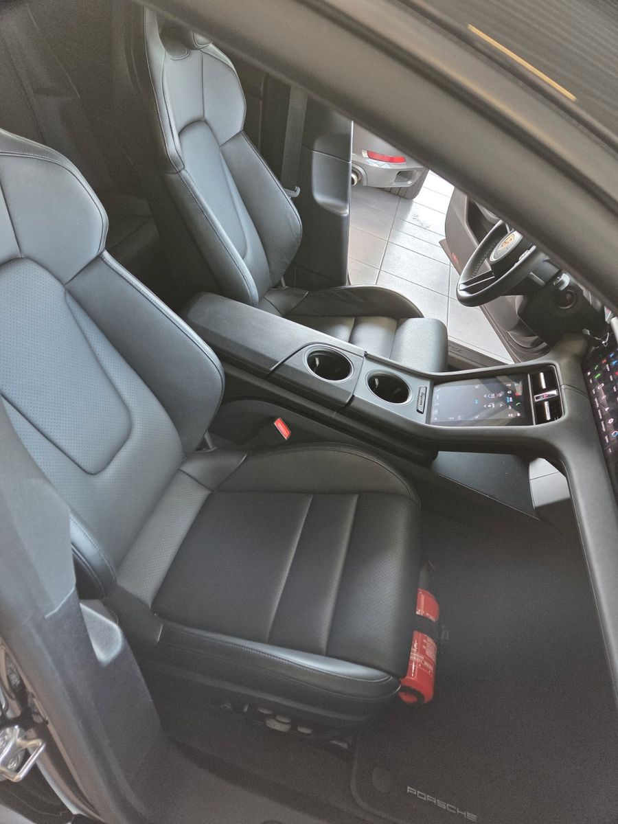 Fahrzeugabbildung Porsche Taycan/Bose/20 Zoll Aero-Rad/Matrix/SOH 91%