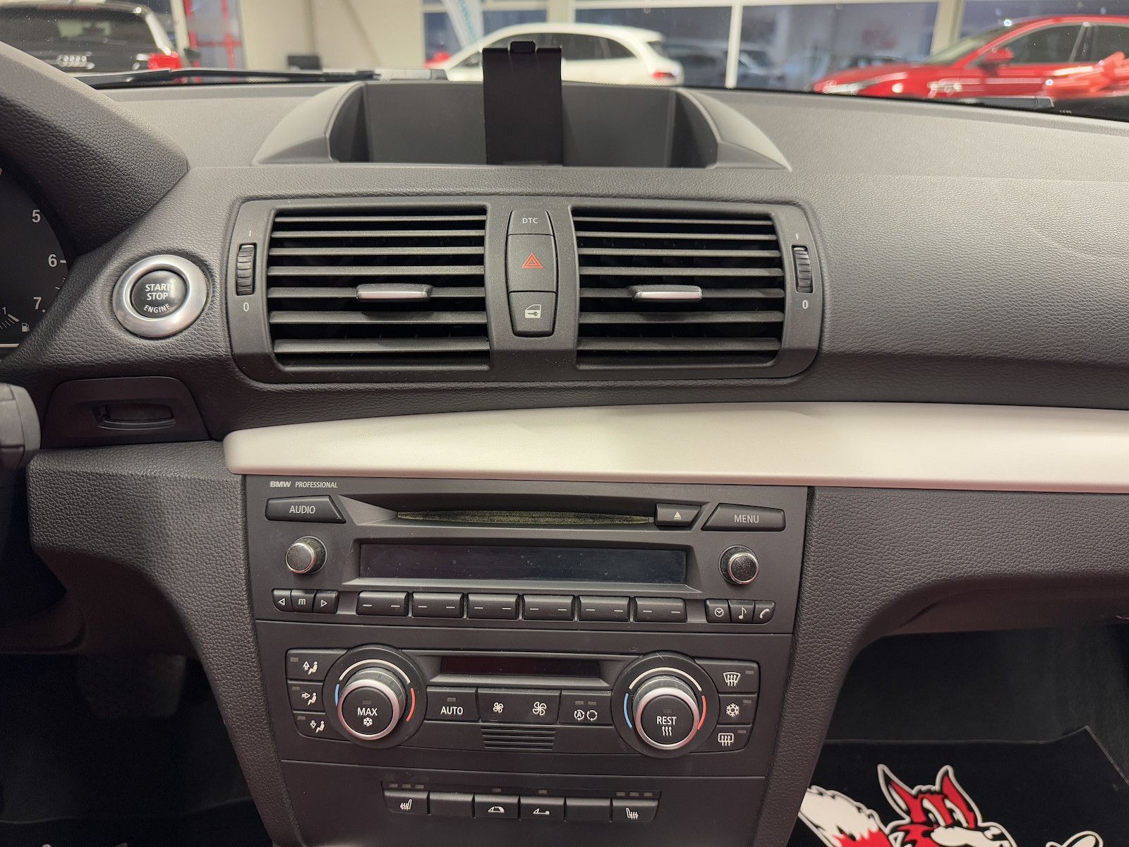 Fahrzeugabbildung BMW 118i Cabrio Automatik/Vollleder/Klimaauto/Tempo