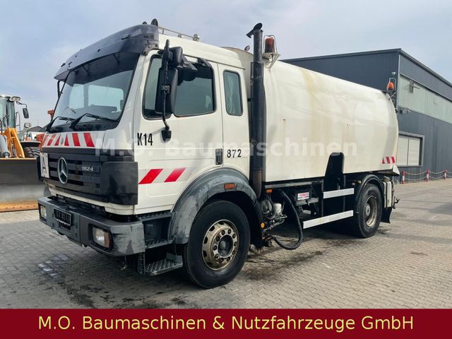 Mercedes-Benz 1824 L / Kehrmaschine Schörling TA2 / 4x2 / AC