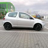 Toyota Yaris 1,3 Automatik 86PS Klima 1 Ja... - gebrauchte Toyota Yaris aus dem Jahr 2001