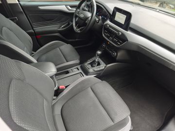 Ford Focus - 8