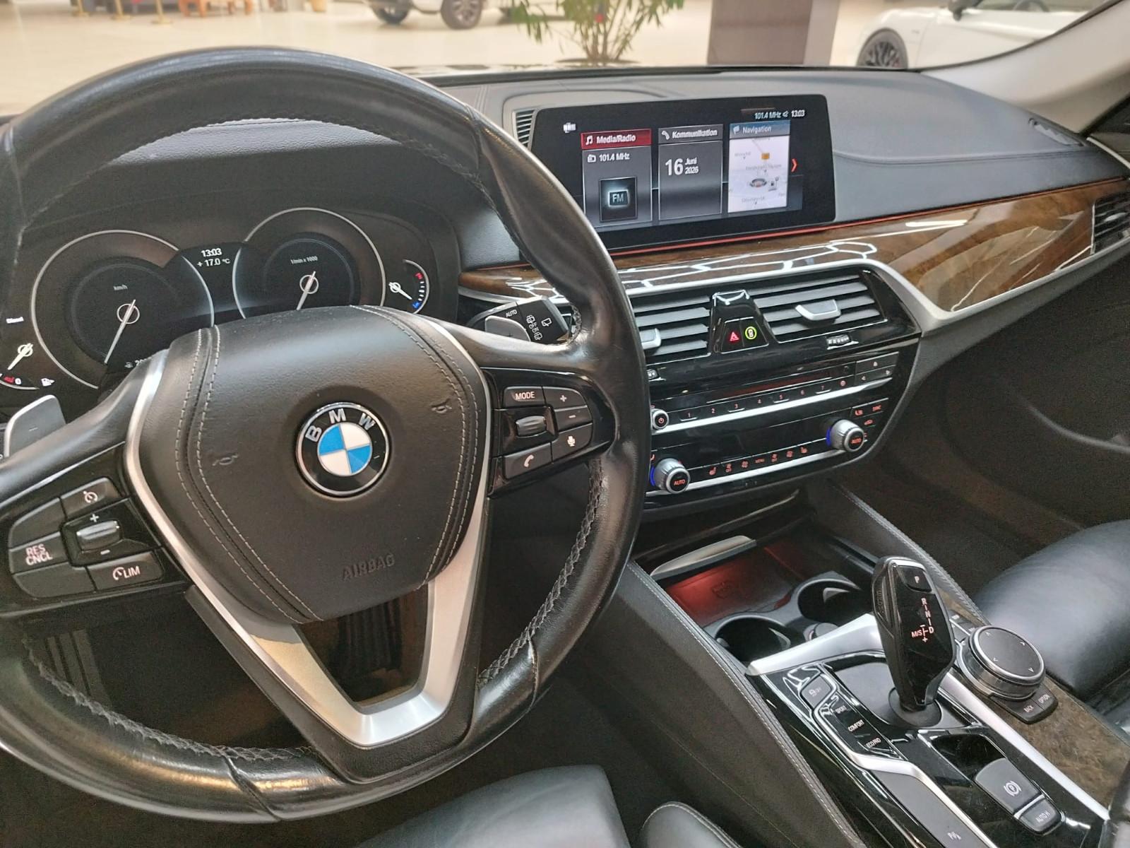 BMW 540 D TOURING XDRIVE LUXE  320 CH 4X4 BVA - BUSINESS-PAKET - BUSINESS-PAKET - CUIR NAPPA