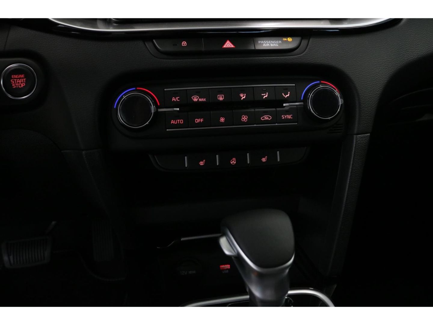 Fahrzeugabbildung Kia Ceed Ultimate Edition 1,5 T-GDi 48 V LED 17 Zoll