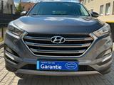 Hyundai Tucson blue Style NAVI*AHK*KAMERA* - Hyundai TUCSON Style mit Diesel-Antrieb