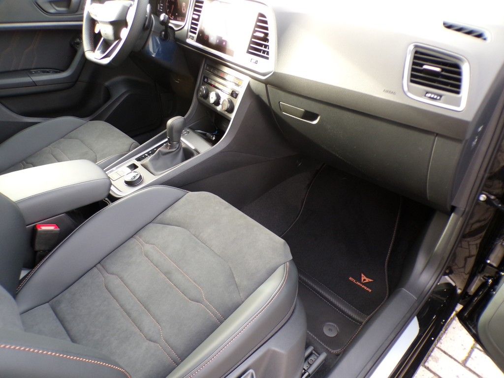 Fahrzeugabbildung CUPRA Ateca 2.0 TSI VZ DSG 4Drive