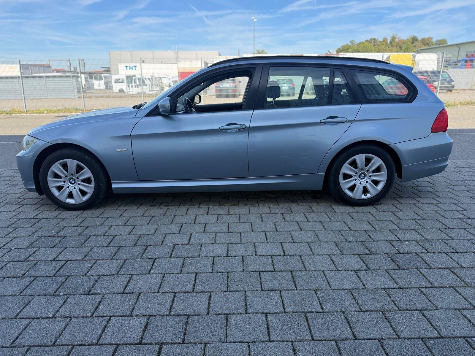 BMW 318 2012 — photo 7