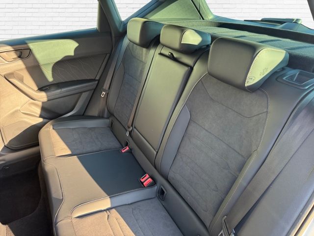 Fahrzeugabbildung CUPRA Ateca 1.5 TSI DSG KLIMA NAVI ALU