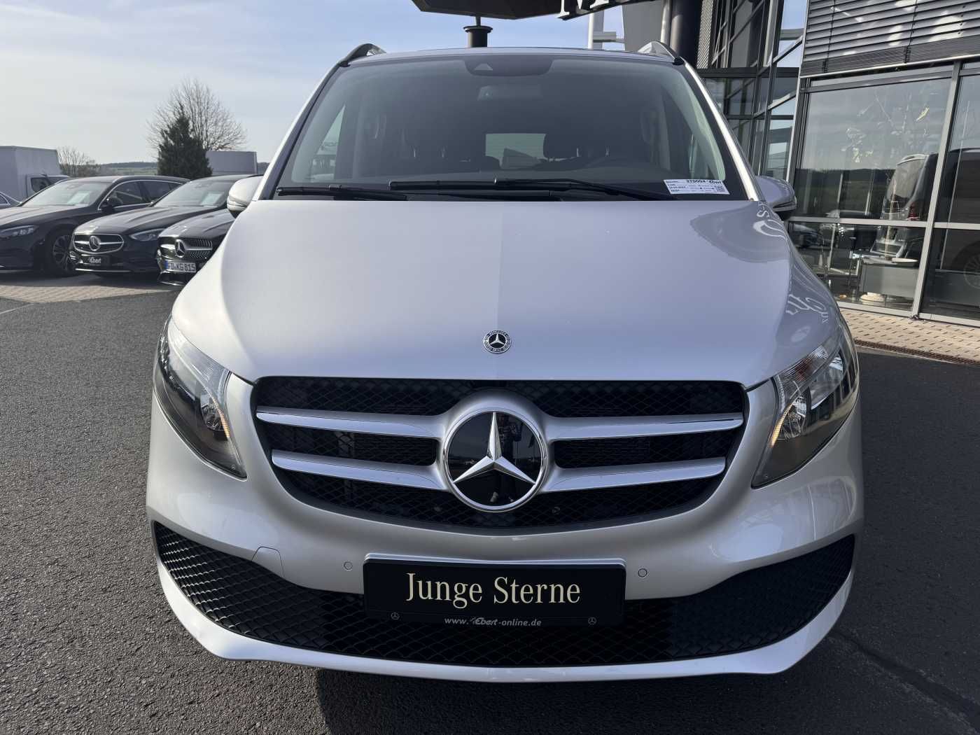 Fahrzeugabbildung Mercedes-Benz V 220 d EDITION DISTRONIC MBUX Kamera 6Sitze