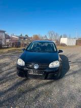 Volkswagen Golf V Lim. GT - Volkswagen Golf: Coupe