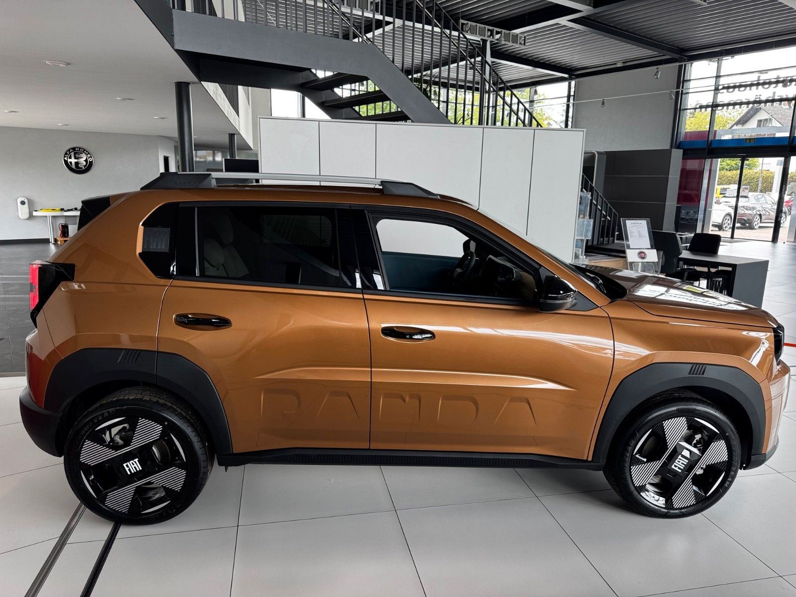 Fahrzeugabbildung Fiat Grande Panda La Prima 44 kWh Navi Sitzheizung