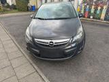 Opel Corsa D 1.4l 16V Turbo 120 PS Color E... - Opel Corsa: 12 16v