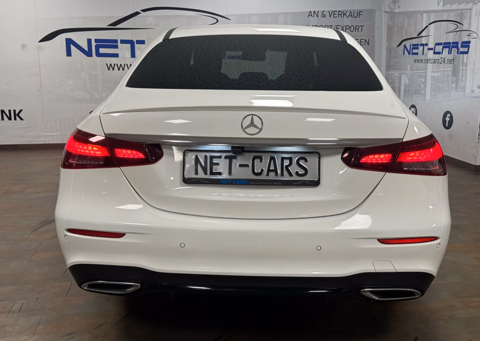 Mercedes-Benz E200d Aut. AMG LINE*SPORTPAKET*LED*NAVi+KAMERA