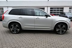 Fahrzeugabbildung Volvo XC90 B5 AWD* R-Design*STHZ*360°LUFT*B&W*22Zoll