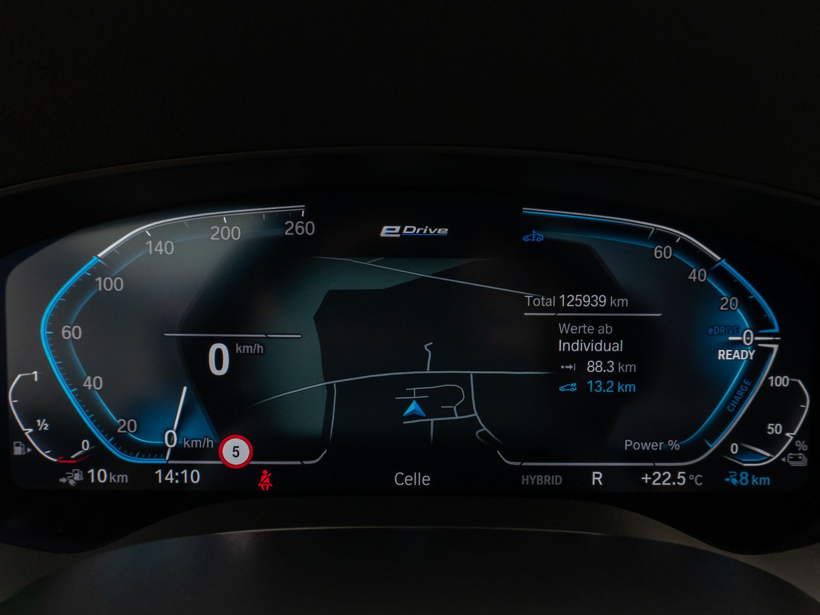 Fahrzeugabbildung BMW 530e M Sport Kamera DAB DrivAssist Komfort AHK