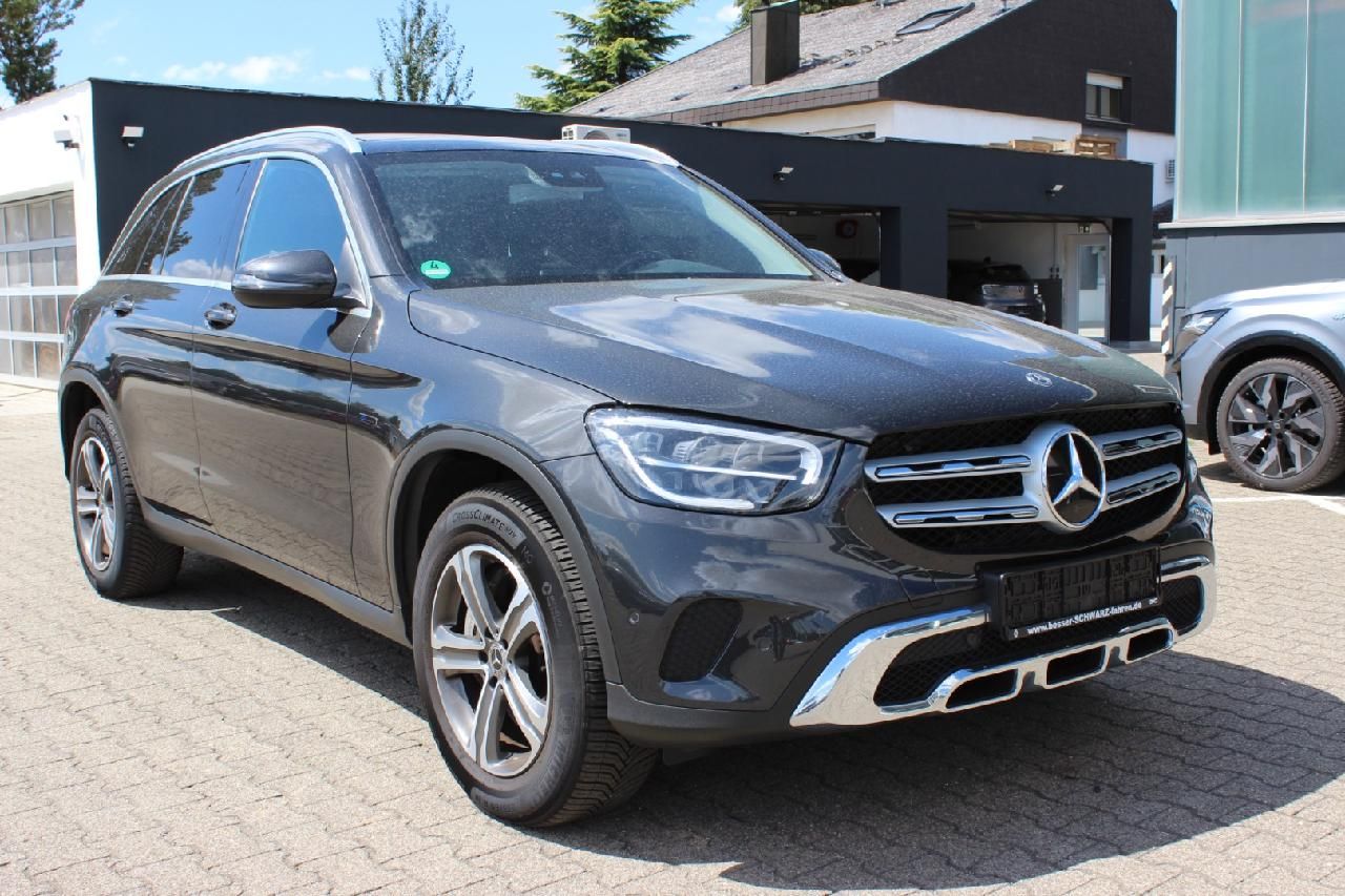 Mercedes-Benz GLC 300 e 4Matic foto 2