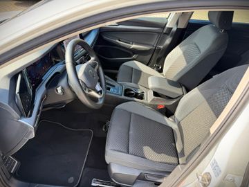 Volkswagen Golf - 9