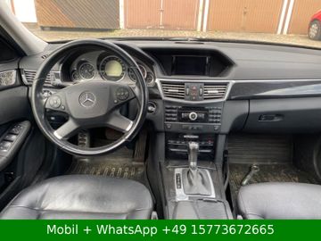 Mercedes E 220 - 12