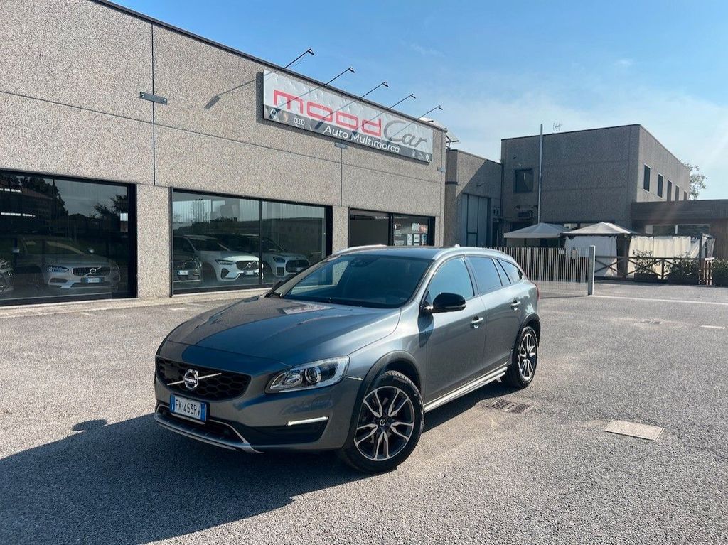 Image of Volvo V60 Cross Country