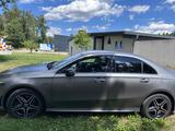 Mercedes-Benz A 250 e DCT - AMG Paket - mit Hybrid-Antrieb: Grau, Alcantara, Bordcomputer, Limousine