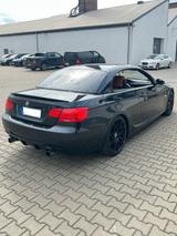 BMW E93 335i M Paket / Sport Individual Au... - BMW 335 in Mönchengladbach