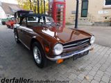 Triumph TR6 in außergewöhnlicher Farbkombi - Triumph TR6 Oldtimer