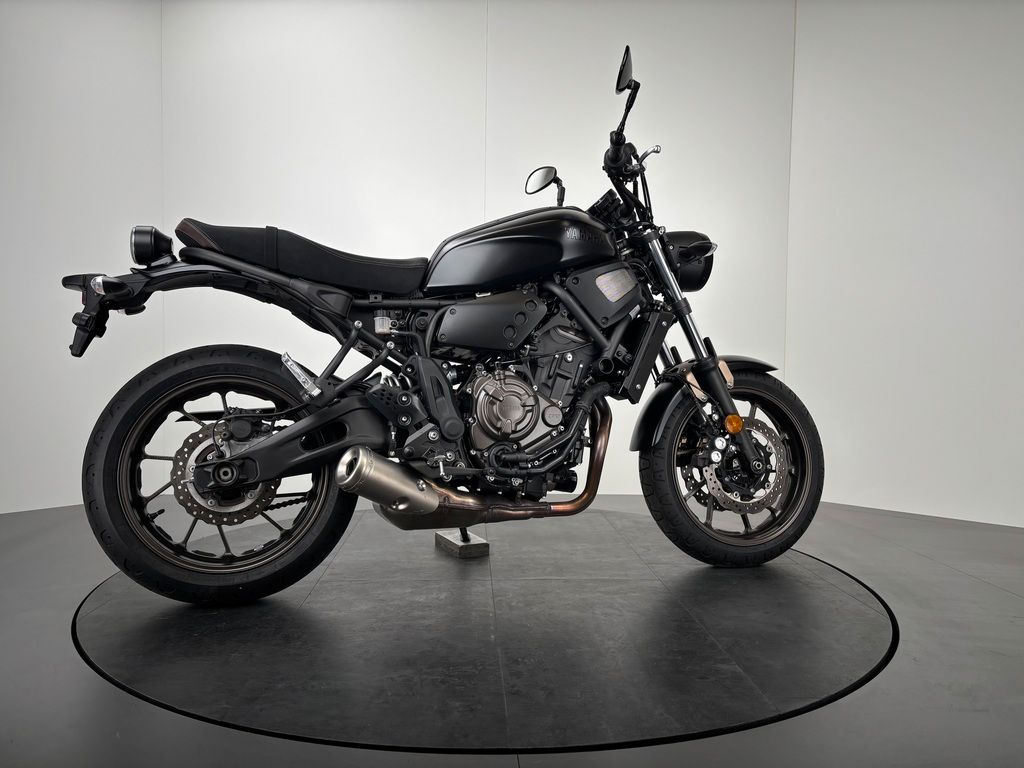 Fahrzeugabbildung Yamaha XSR 700 35KW *NEUWERTIG *SERIVCE NEU