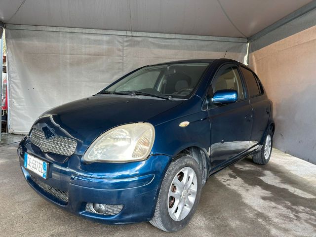 Toyota Yaris 1.0i 16V cat 5 porte Sol