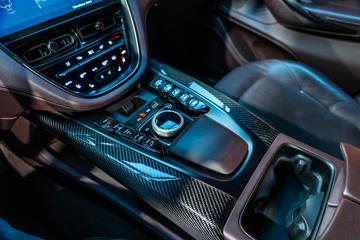 2020 Aston Martin DBX 缩略图 35