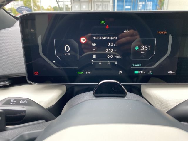 Fahrzeugabbildung Kia EV4 FB 81 FWD GTLINE *DRIVEWISE-PARK*GLASDACH*CO