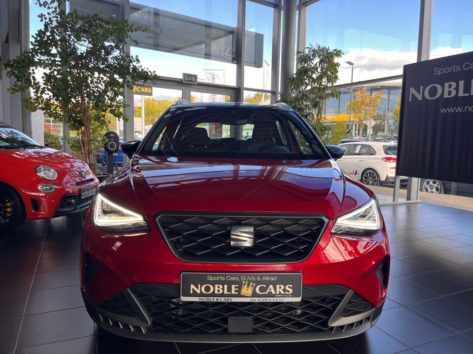 Fahrzeugabbildung SEAT ARONA 1.5 TSI DSG FR KLIMA LED NAV SHZ 17"