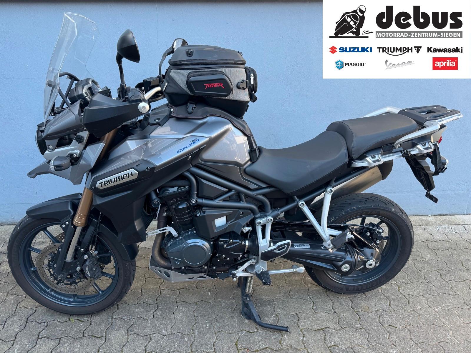 Triumph Tiger Explorer | 1. Hand