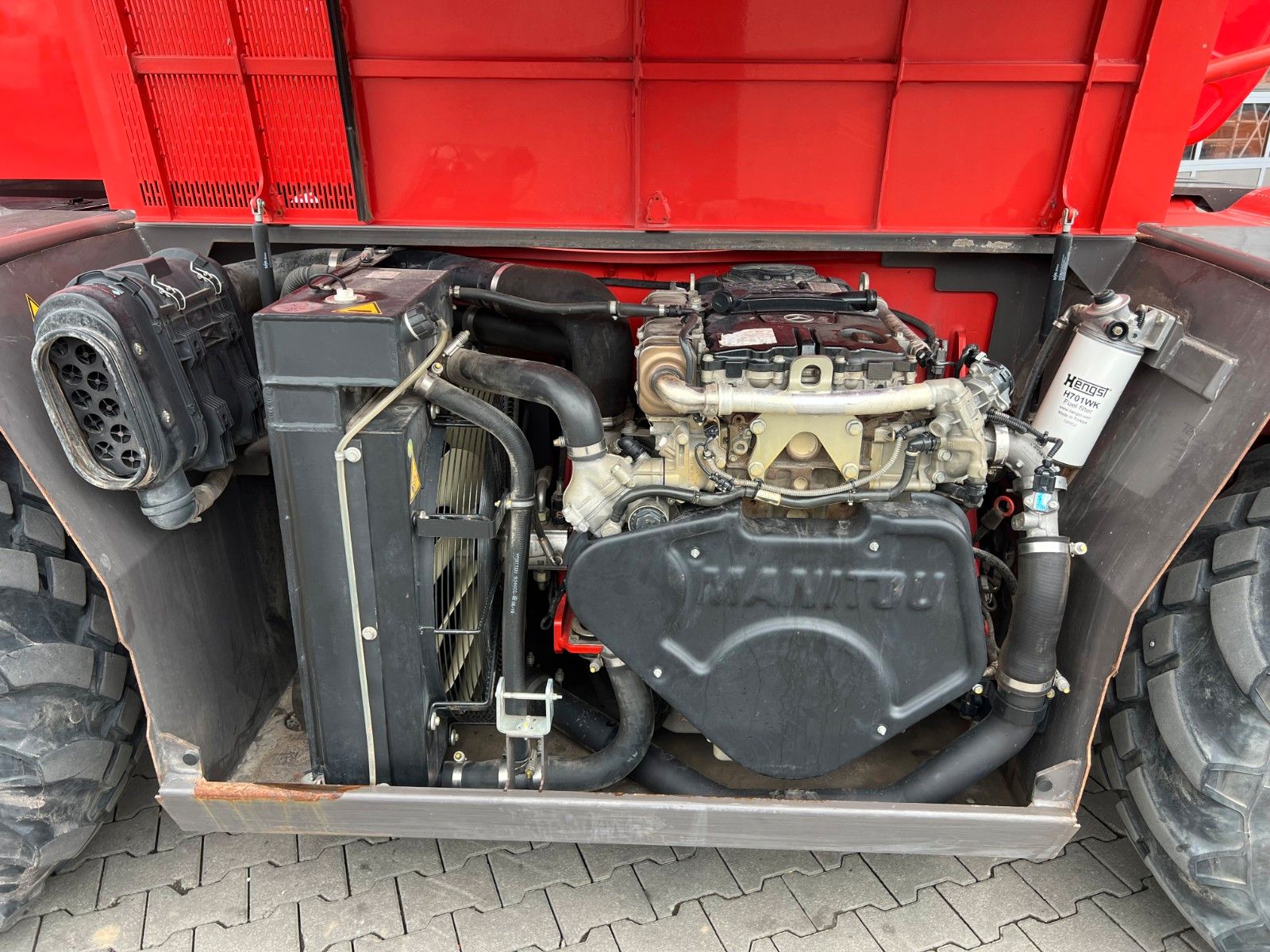 Fahrzeugabbildung Manitou MRT 2150 + / nur 2.463h! / Funk / Gabel