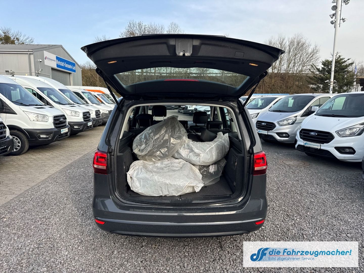 Fahrzeugabbildung Volkswagen Sharan Highline BMT Start-Stopp *EXPORT