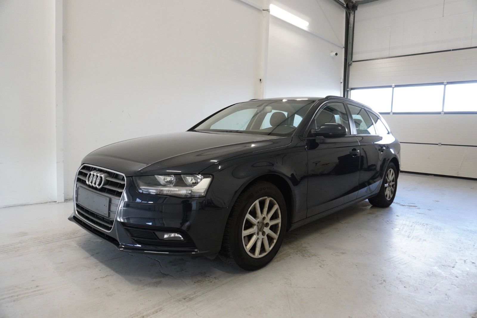 Audi A4 - 1