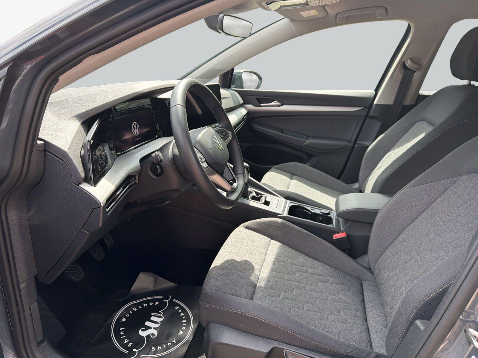 Volkswagen Golf VIII 1,5 l TSI EPH GRA Winterpaket, миниатюра 9
