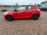 Suzuki Swift Basic+nur 81km+Allwetterreifen Euro5 - Suzuki Swift Basic mit Benzin-Antrieb
