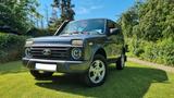 Lada Niva 4x4 Urban - graue Lada Niva