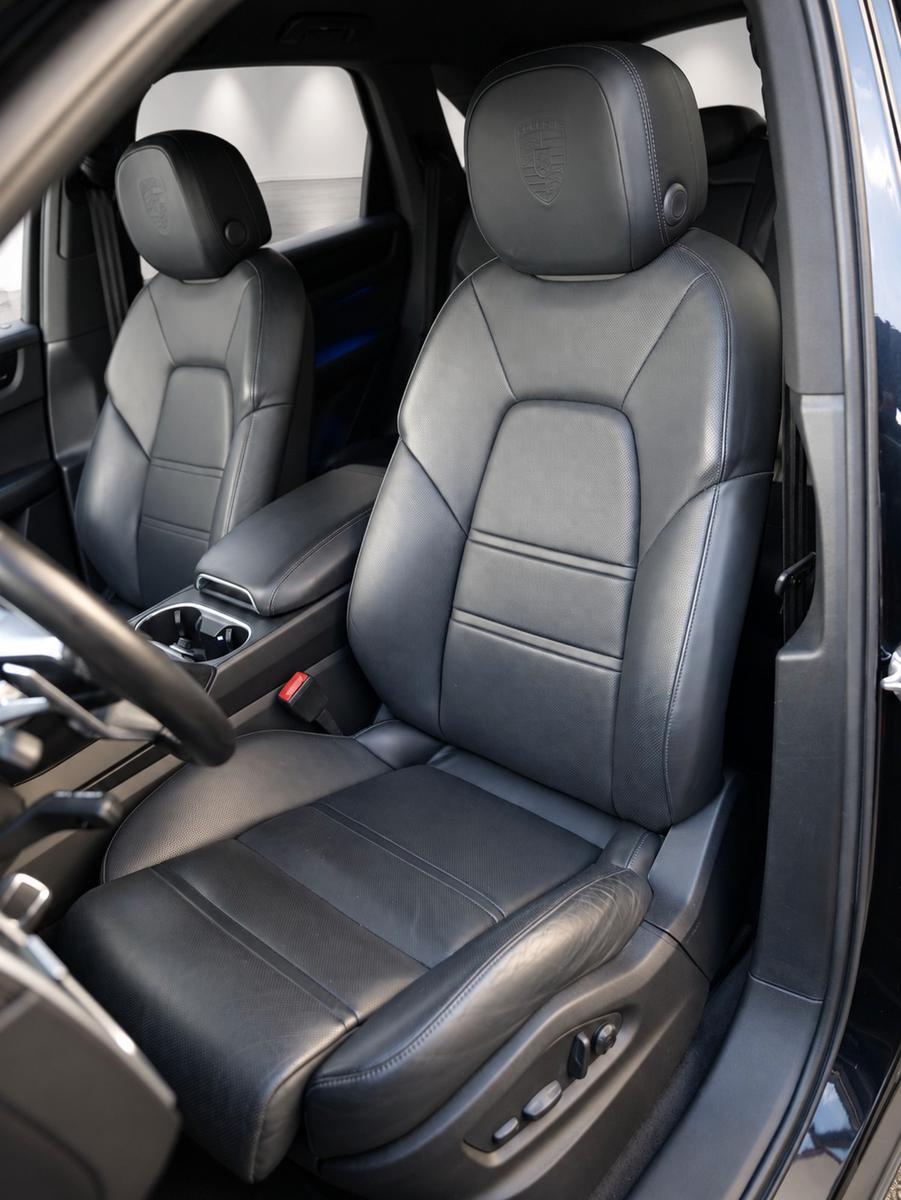 Porsche Cayenne SPORT DESIGN+ACC+360°+HUD+LEDERPAKET