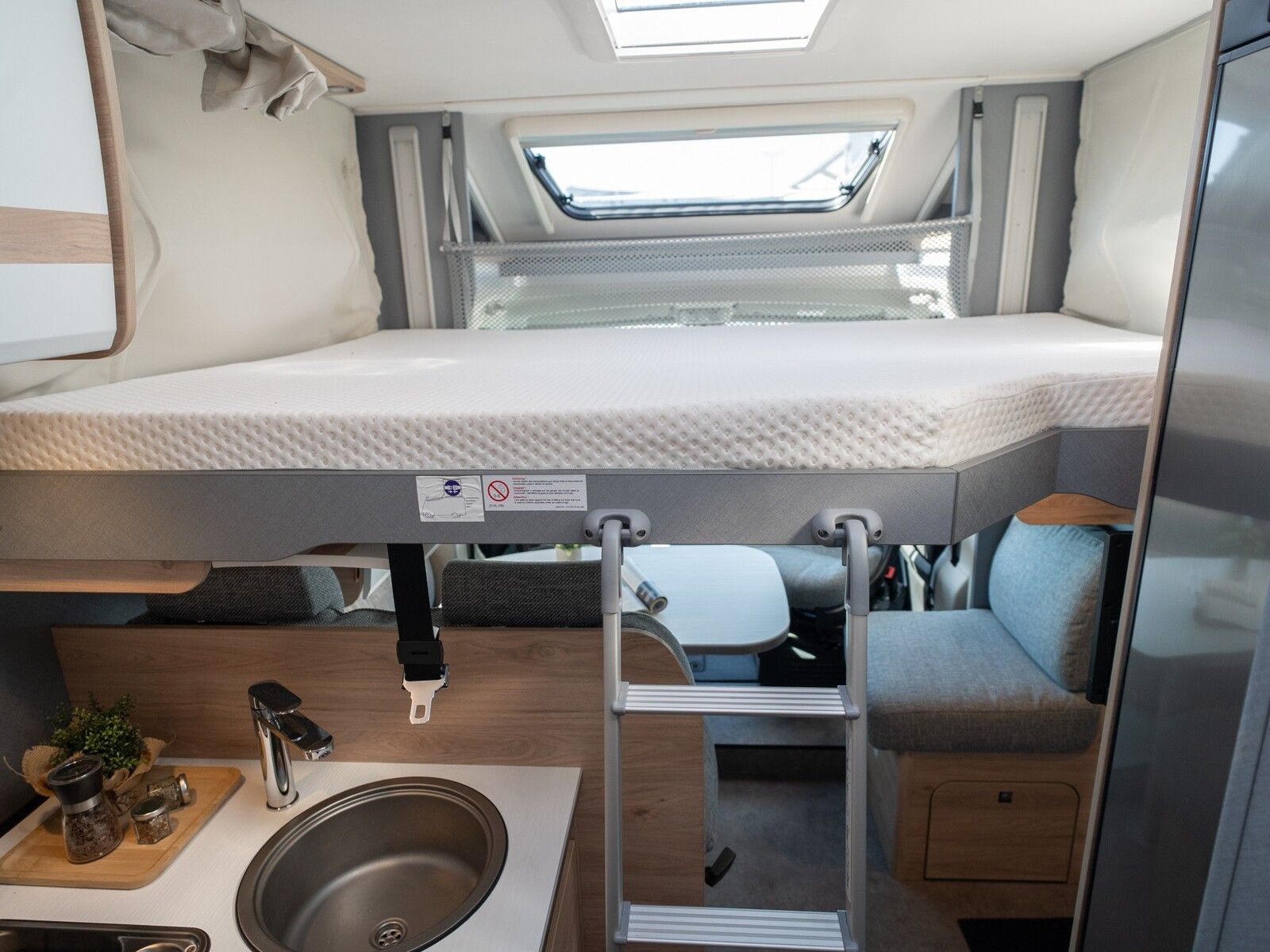 Fahrzeugabbildung Dethleffs Just Camp T 7052 EB Navi/RFK SAT/TV Markise uvm.