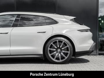 صورة مصغرة 17 لـ 2022 Porsche TAYCAN