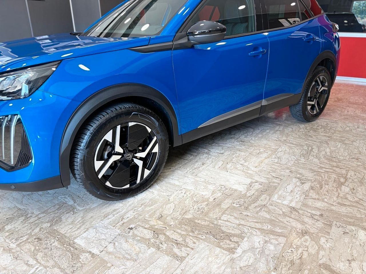 Peugeot 2008 PureTech 100 S&S Allure imagem 3