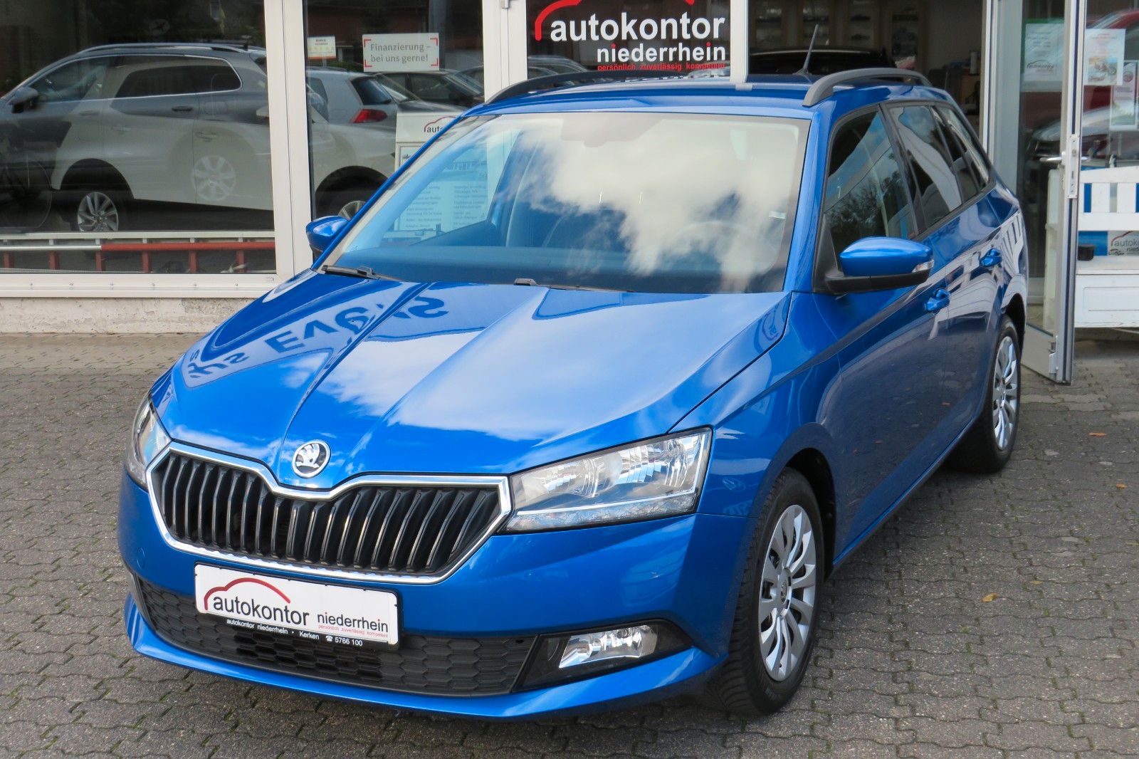 Fahrzeugabbildung SKODA Fabia Combi Ambition SITZH. GRA PDC NAVI APP 1.H