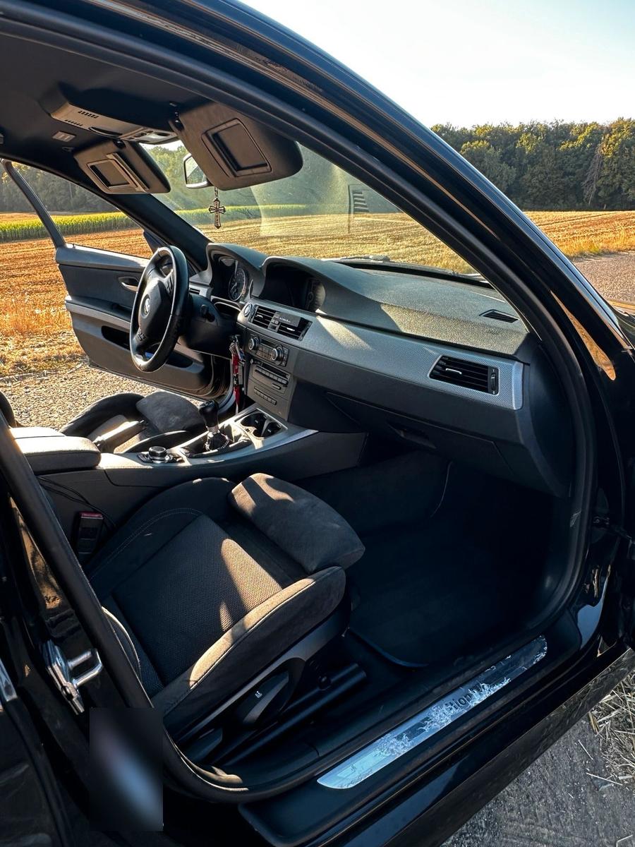 BMW 318 2012 — photo 9