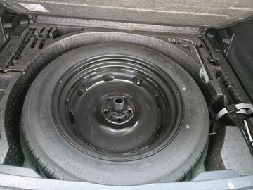 Volkswagen Tiguan - 12