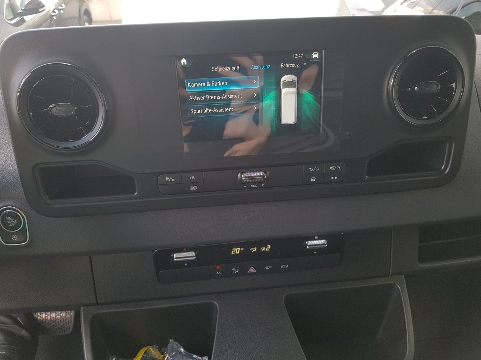 Fahrzeugabbildung Mercedes-Benz Sprinter 517 CDI 4325 9G Klima AHK3,5 Kamera