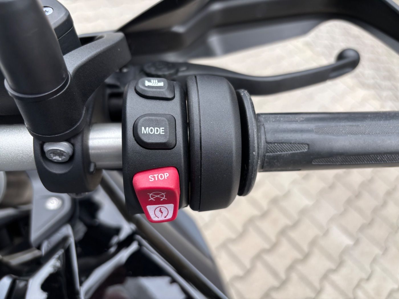 Fahrzeugabbildung BMW F 900 GS mit Kofferset